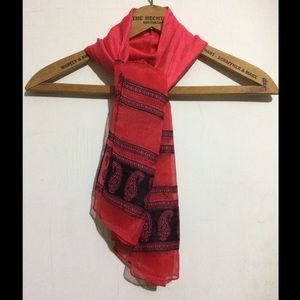 NWOT red and black patterned scarf